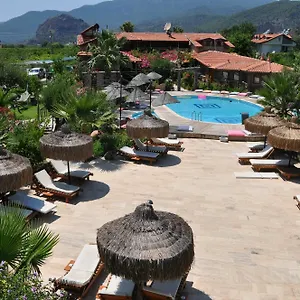 Bahaus Hotel